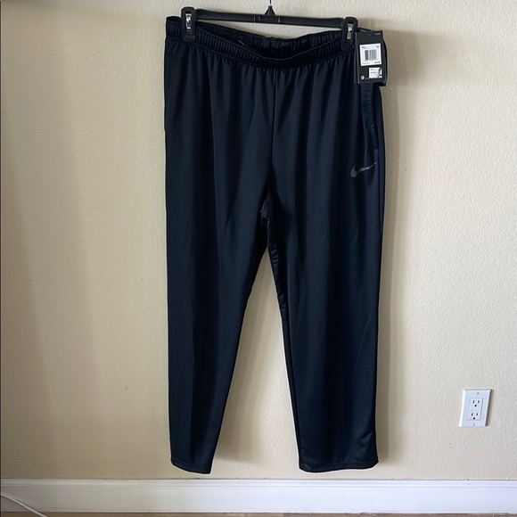 Nike Men's Black Joggers - Picture 1 of 6
